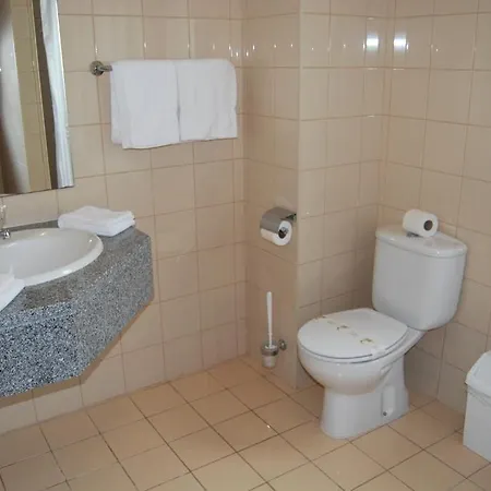 Apartamentos Turisticos Nossa Senhora Da Estrela 3*